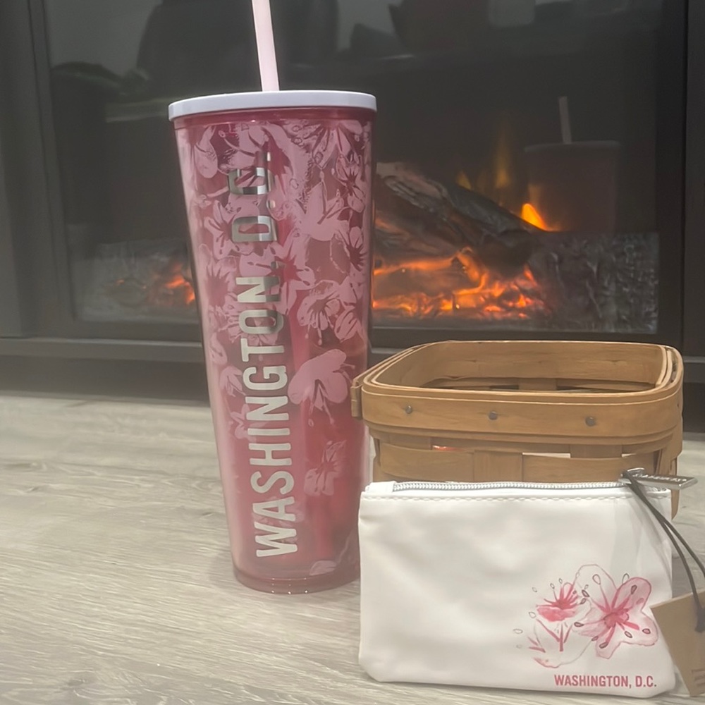 Starbucks Washington DC tumbler and card pouch 🌸